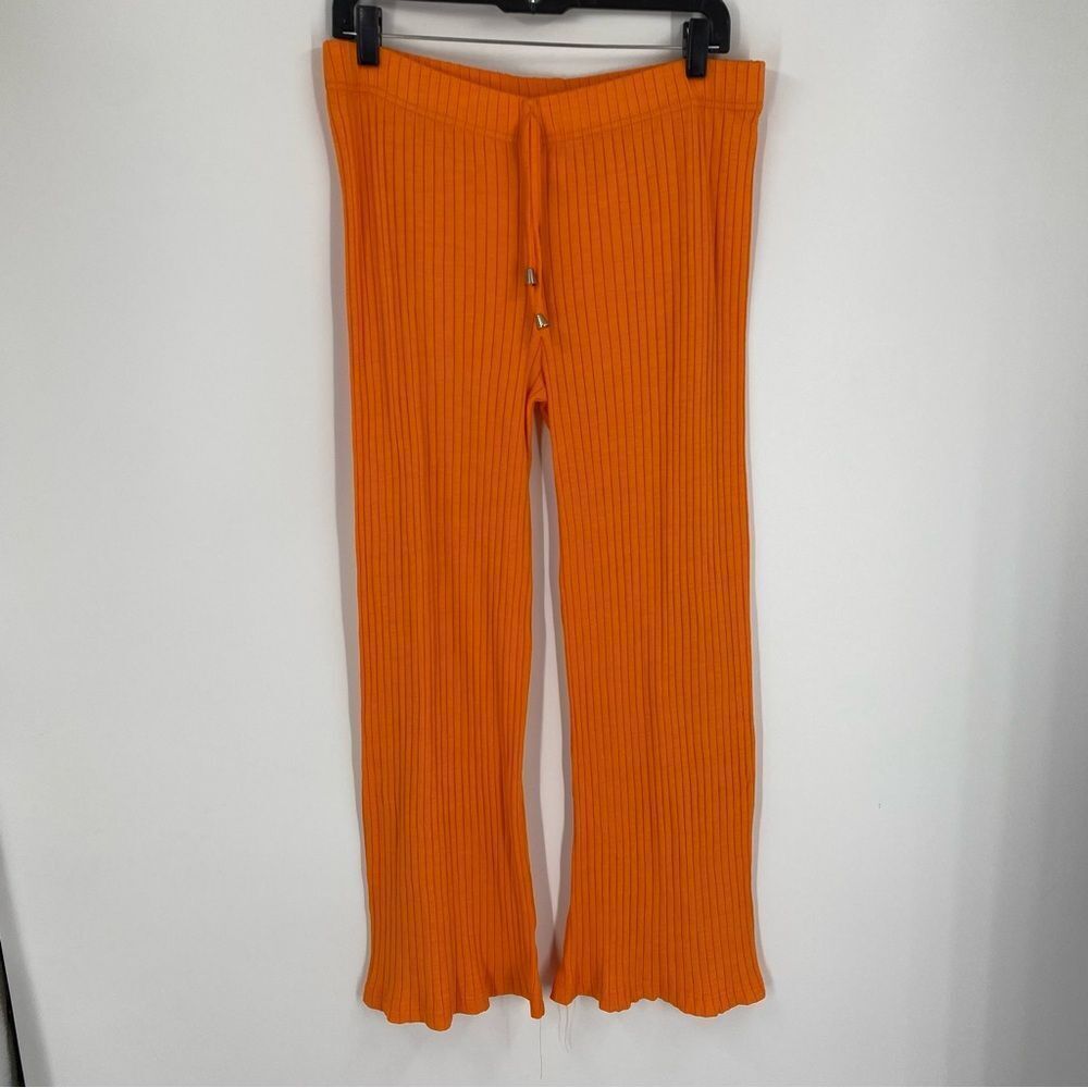 Women’s Orange Ribbed Flare Pants size XL